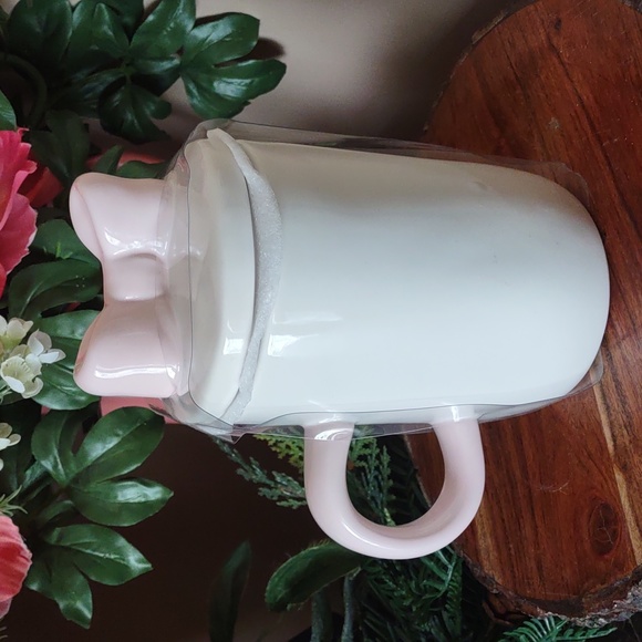 Rae Dunn I LOVE MOM White & Pink Coffee Ceramic Mug with Bow Topper Lid 2023 NEW - Picture 3 of 4
